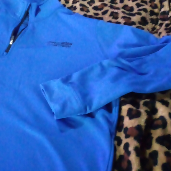 Nike athletic action excellent preown - Picture 2 of 4